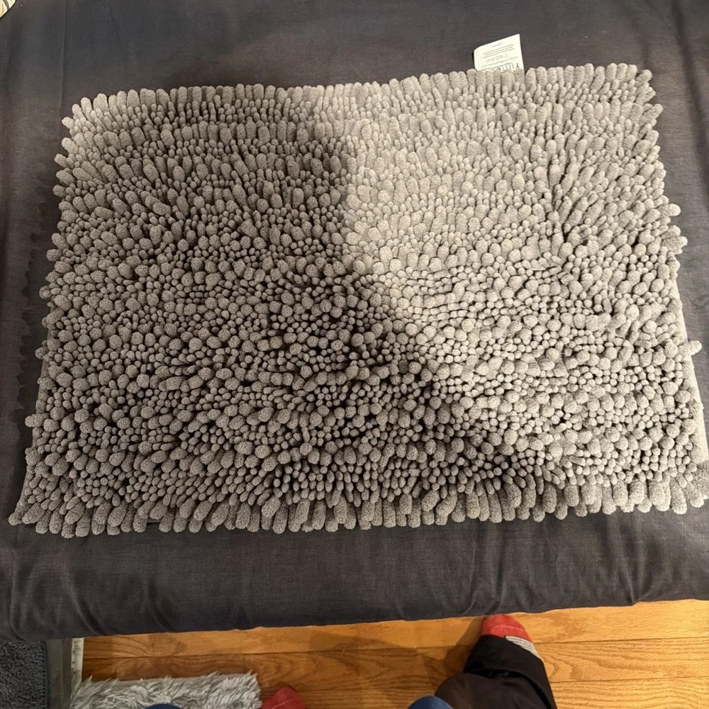 Yimobra Bathroom Rug Mat 24 x 17, Soft and Absorbent Water Non Slip Gray